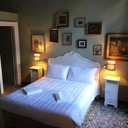 Bed & Breakfast Palazzo Rosa 3*