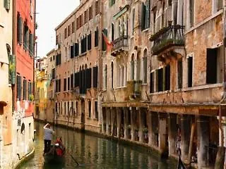 Palazzo Rosa Oda ve Kahvaltı Venedik